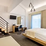Bed and Breakfast Epicentrum Fresh 4*