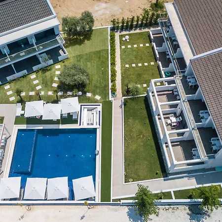 Epicentrum Fresh 4* Лименария